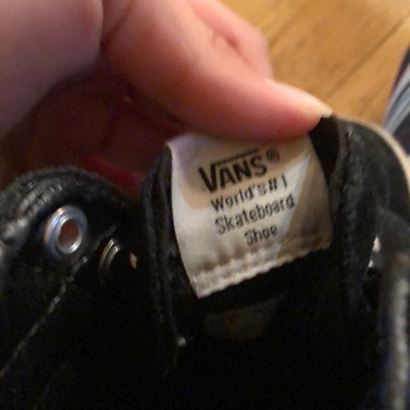 Vans - Picture 4 of 4